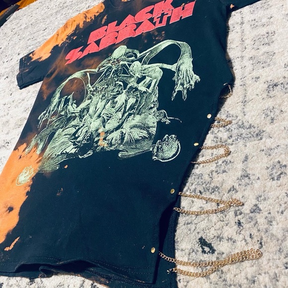 Custom Tee - Picture 2 of 8